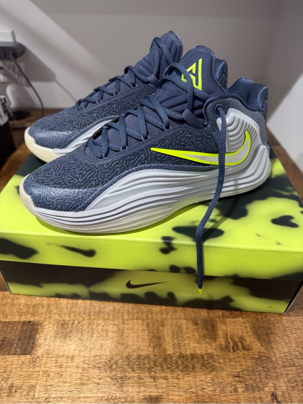 Nike Giannis Freak 7 SE New Moon sneakers men’s size 7.5